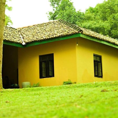 Charming & Historical 3-Bed Bungalow In Hikkaduwa Villa Dış mekan fotoğraf